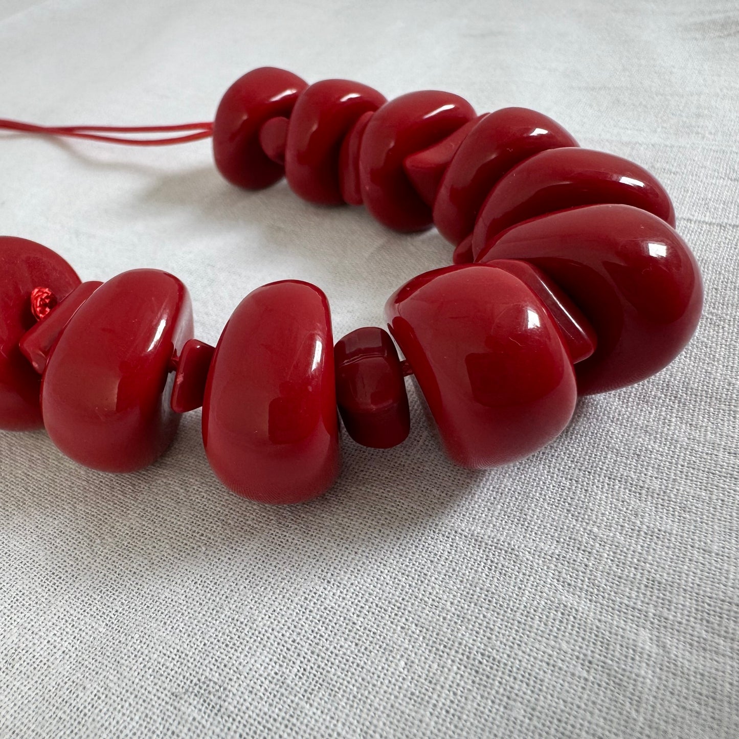 SCARLET Kette Rot