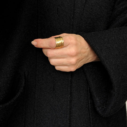 VENUS Ring Gold