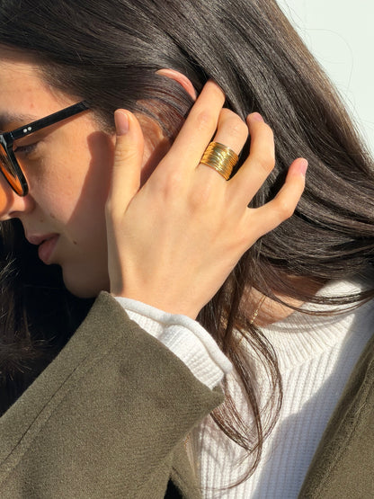 VENUS Ring Gold