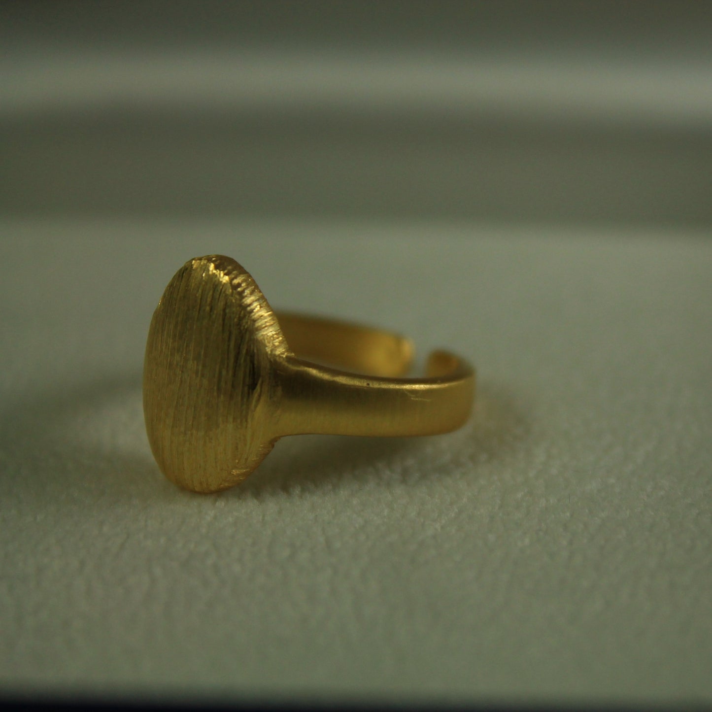 EGG Ring Gold
