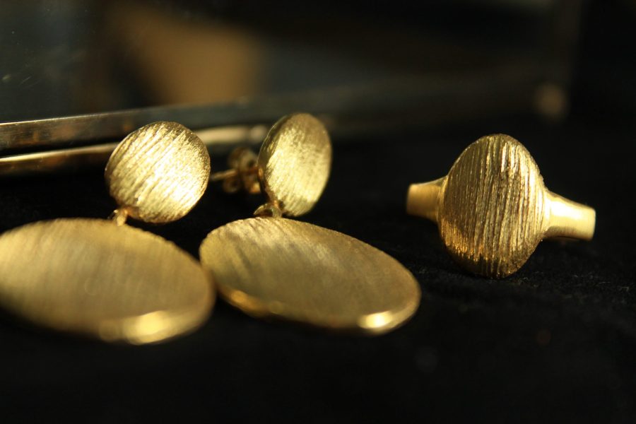 Egg Gold Ring by MYMigma